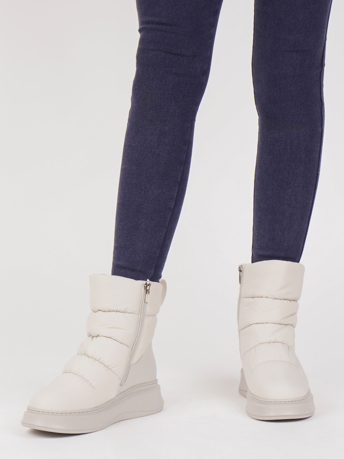 Дутики Instreet