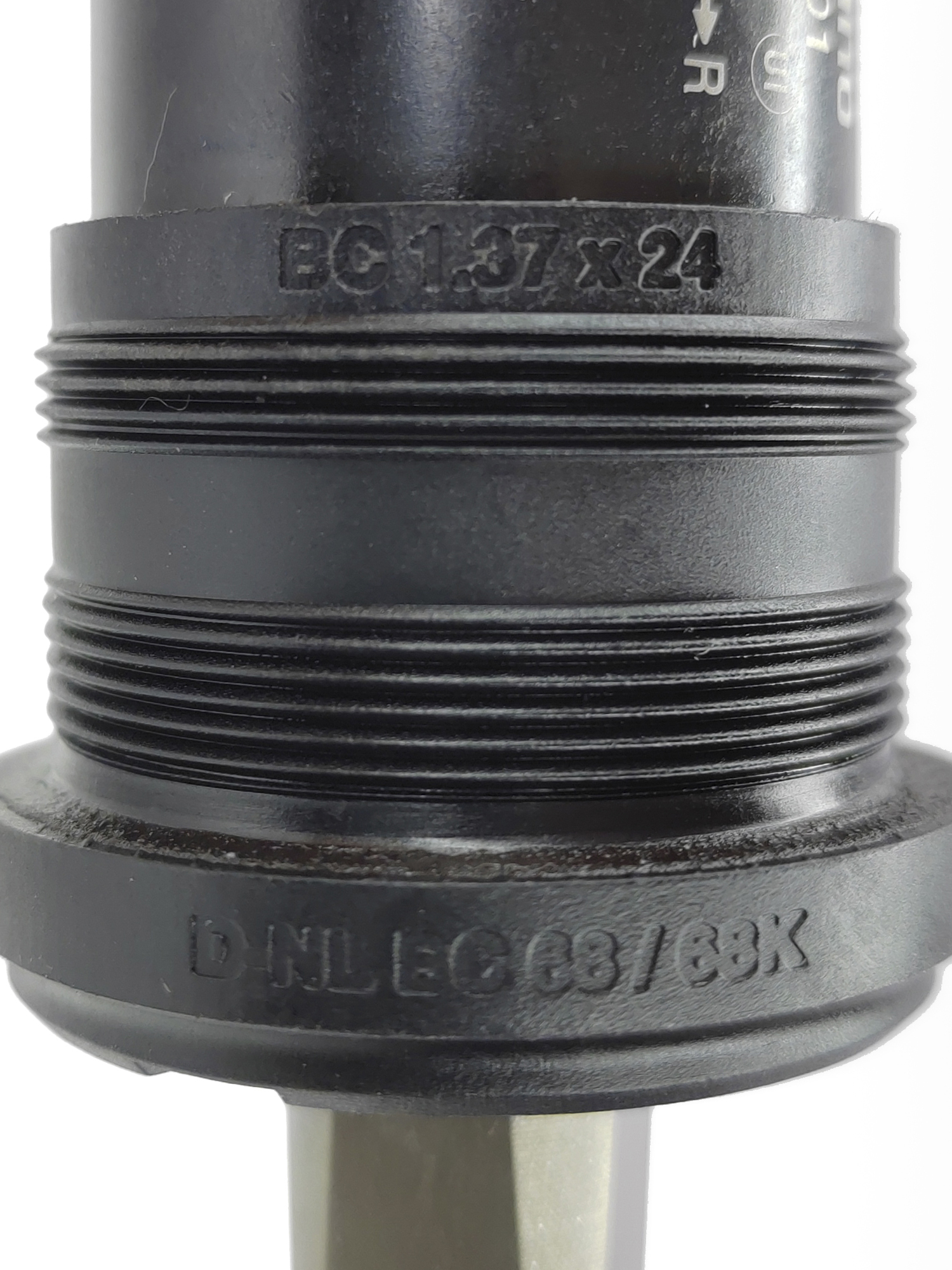 Shimano Каретка для велосипеда, UN101, 68/122.5 (D-NL), без болтов, под квадрат — Товары для велоспорта — фото 3