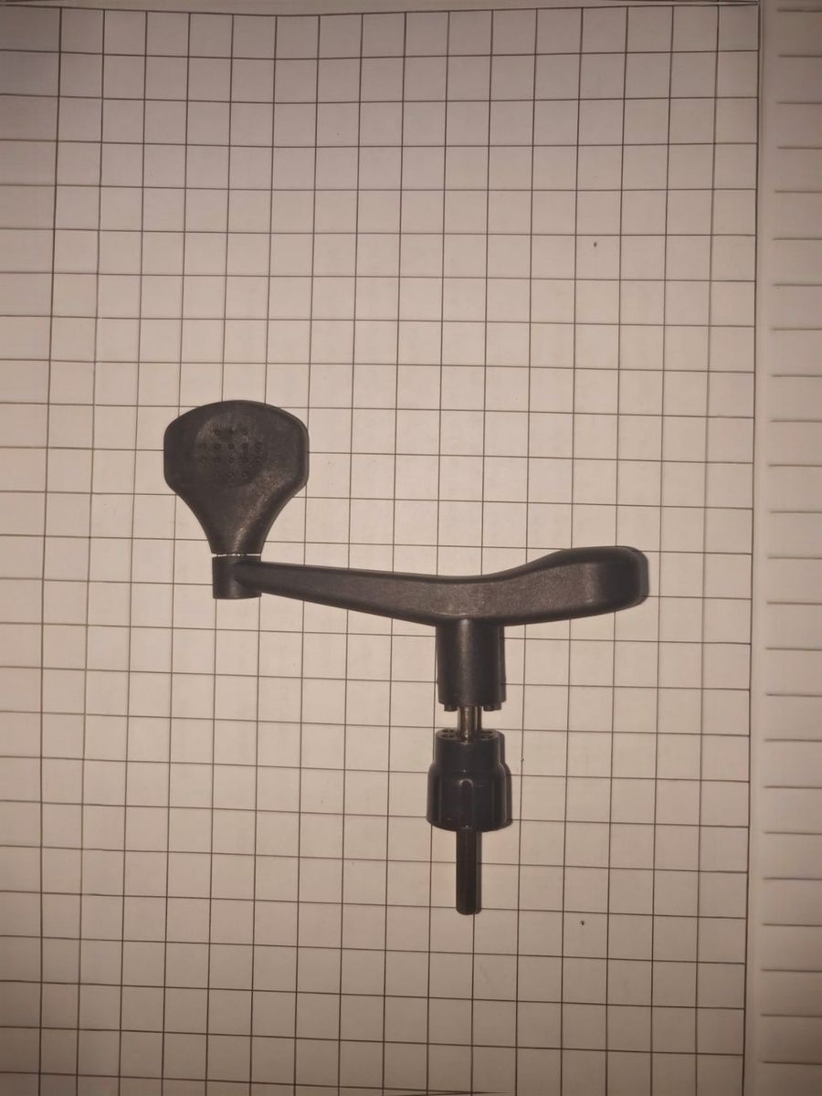 Ручка для катушки, вкручивающаяся, пластиковая; 1шт.