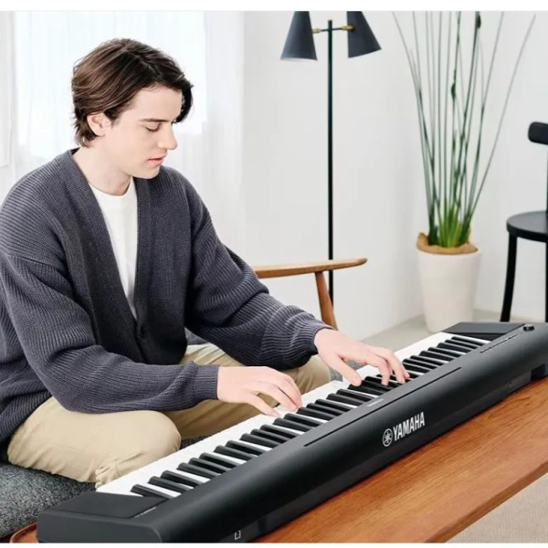 YAMAHA NP-35 B цифровой синтезатор черное / 76-клавишный ...