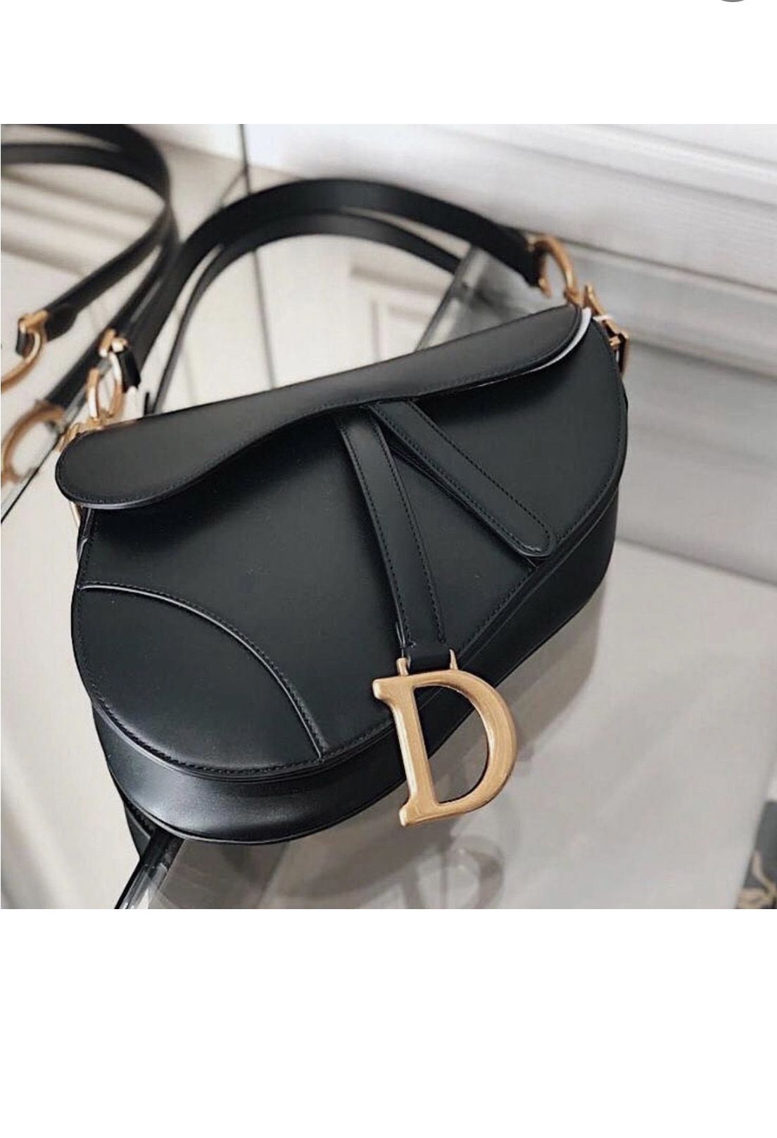 Saddle bag. Dior Saddle Bag. Сумка диор седло черная. Сумка диор седло оригинал. Dior сумка седло.