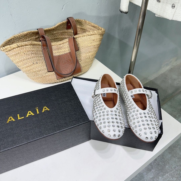 Балетки ALAIA - купить с доставкой по выгодным ценам в интернет ...