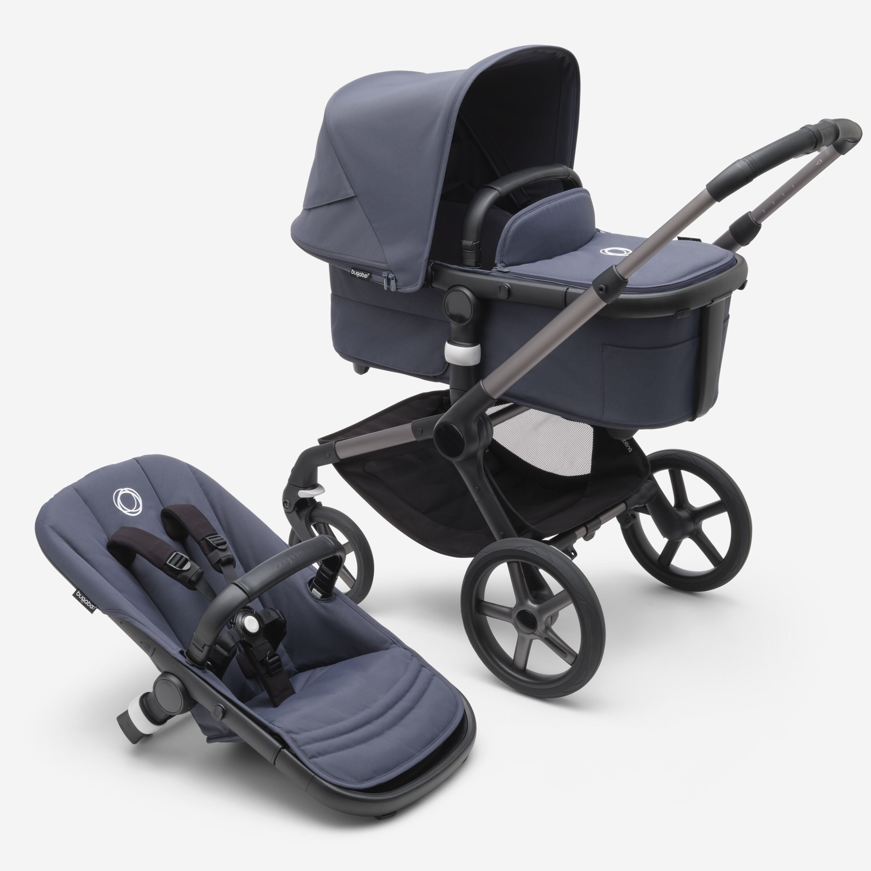 Коляска 2 в 1 Bugaboo Fox 5 Graphite/Stormy Blue/Blue (синий) - купить с  доставкой по выгодным ценам в интернет-магазине OZON (1425137746)