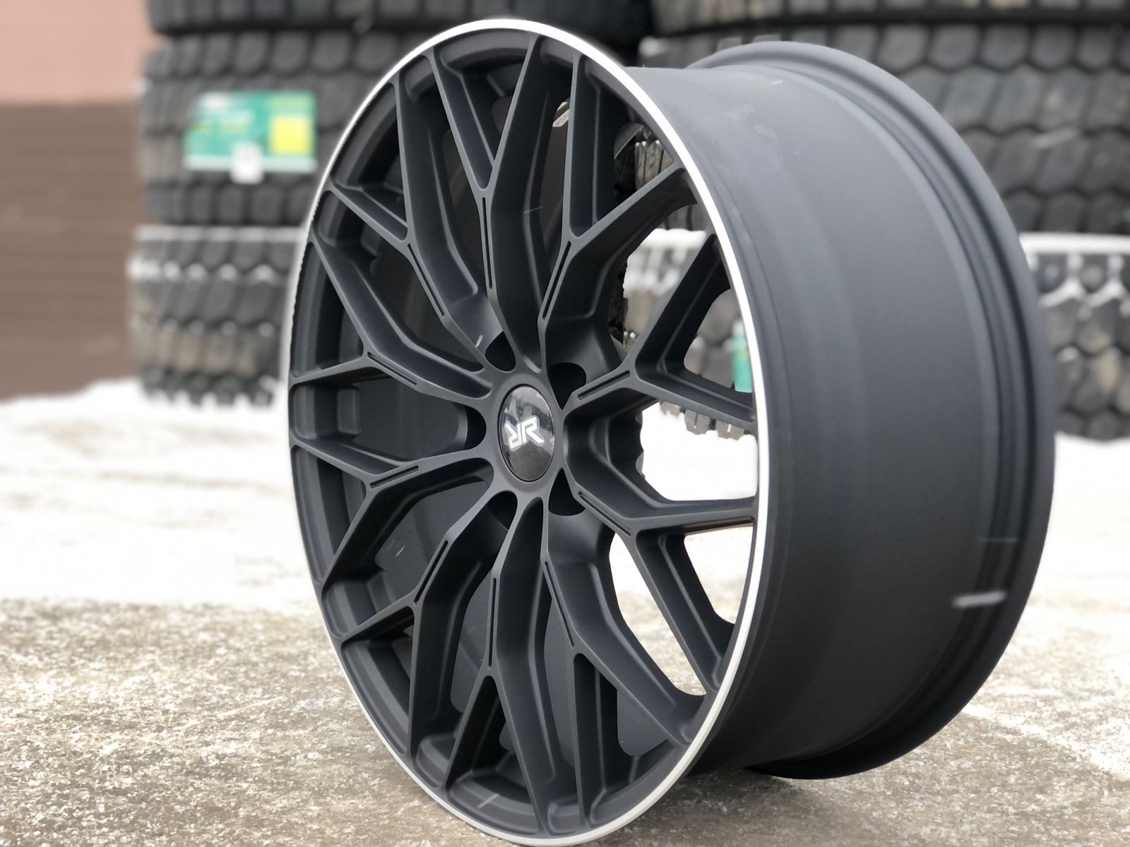 Race Ready  Колесный диск Литой 18x8" PCD5х108 ET33 D60.1