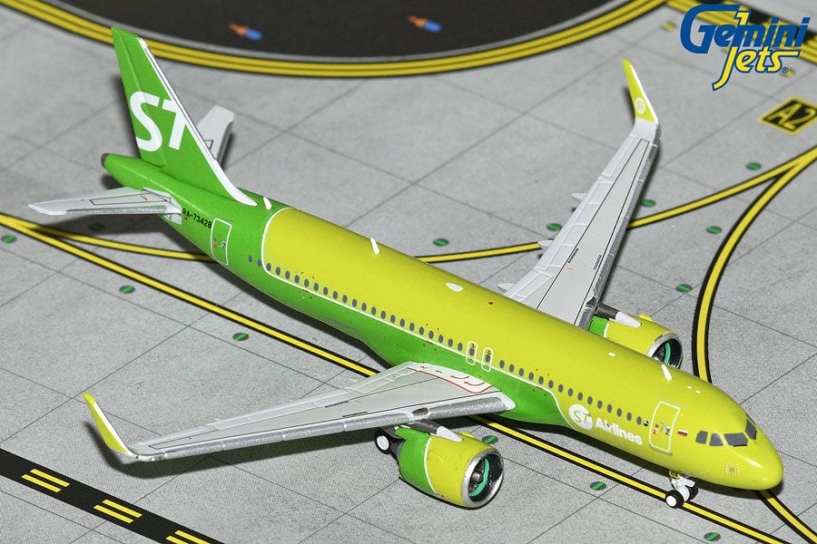 Готовая модель самолета Airbus A320neo S7 Airlines