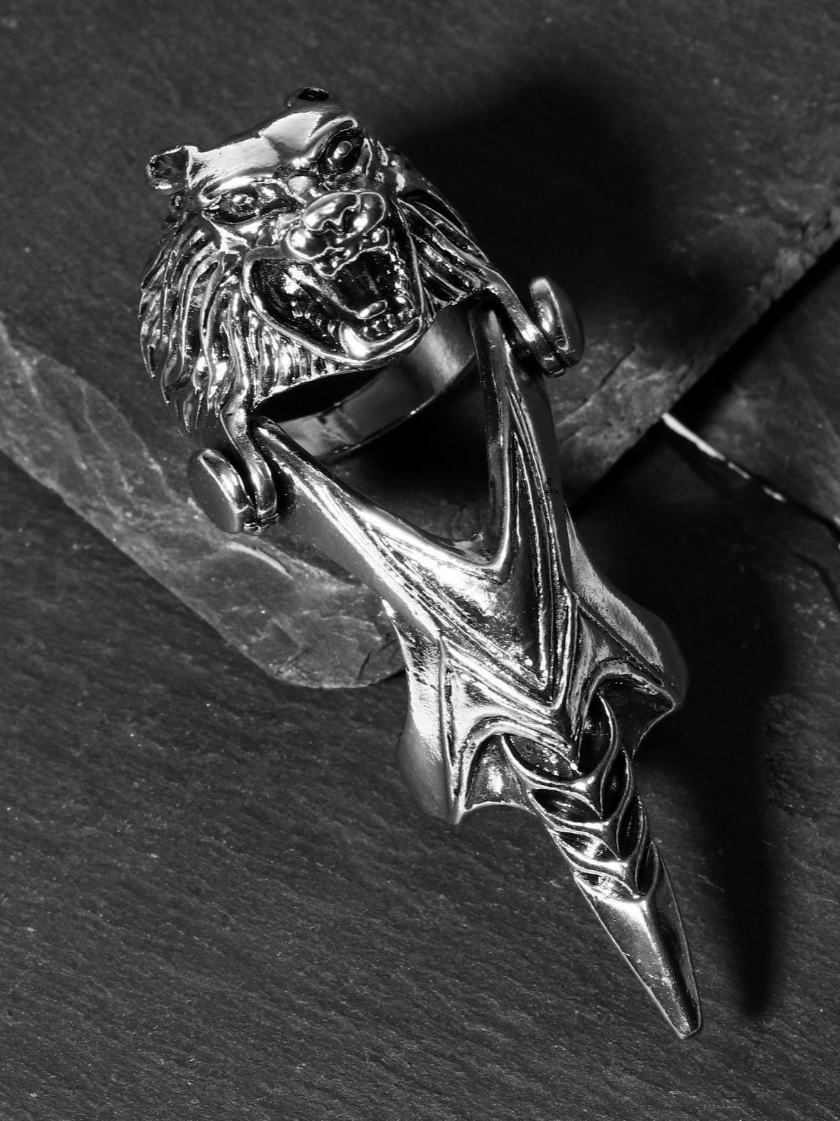 Кольцо "Коготь" волк, цвет чернёное серебро, 20 размер