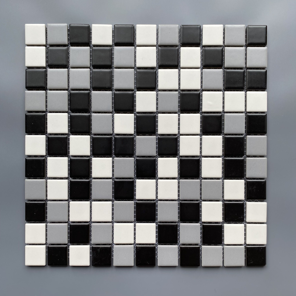 Мозаика из керамогранита Surface Черно-белая (уп.5 шт)/ на сетке 300х300 мм / размер квадратика 25x25 #1