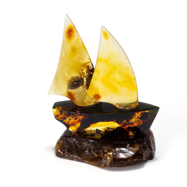 Тайна амулета света: работает ли древняя защита в 21 веке?