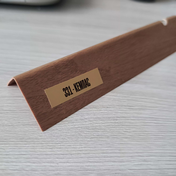 Угол ПВХ цветной 2700 мм - купить по выгодной цене в интернет-магазине ...