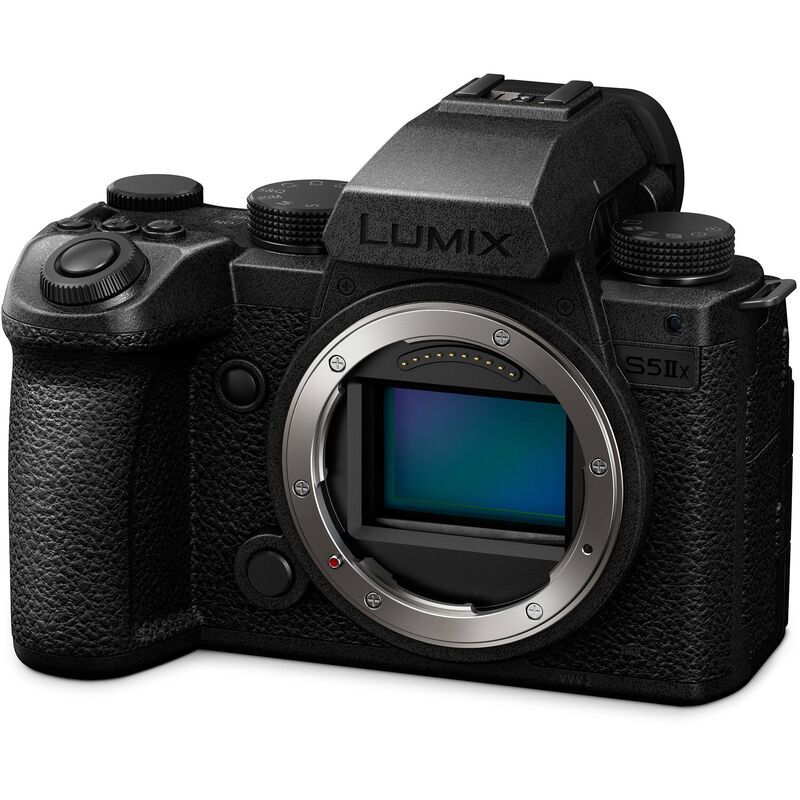 Фотоаппарат Panasonic Lumix S5 IIX Body