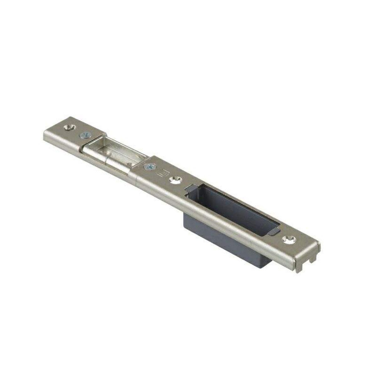 Планка ответная под шпингалет (kbe 58). Планка ответная под шпингалет aluplast. Планка ответная под ригель с фалевой/роликовой защелкой. Планка на дверь пвх. Ответная планка reze.