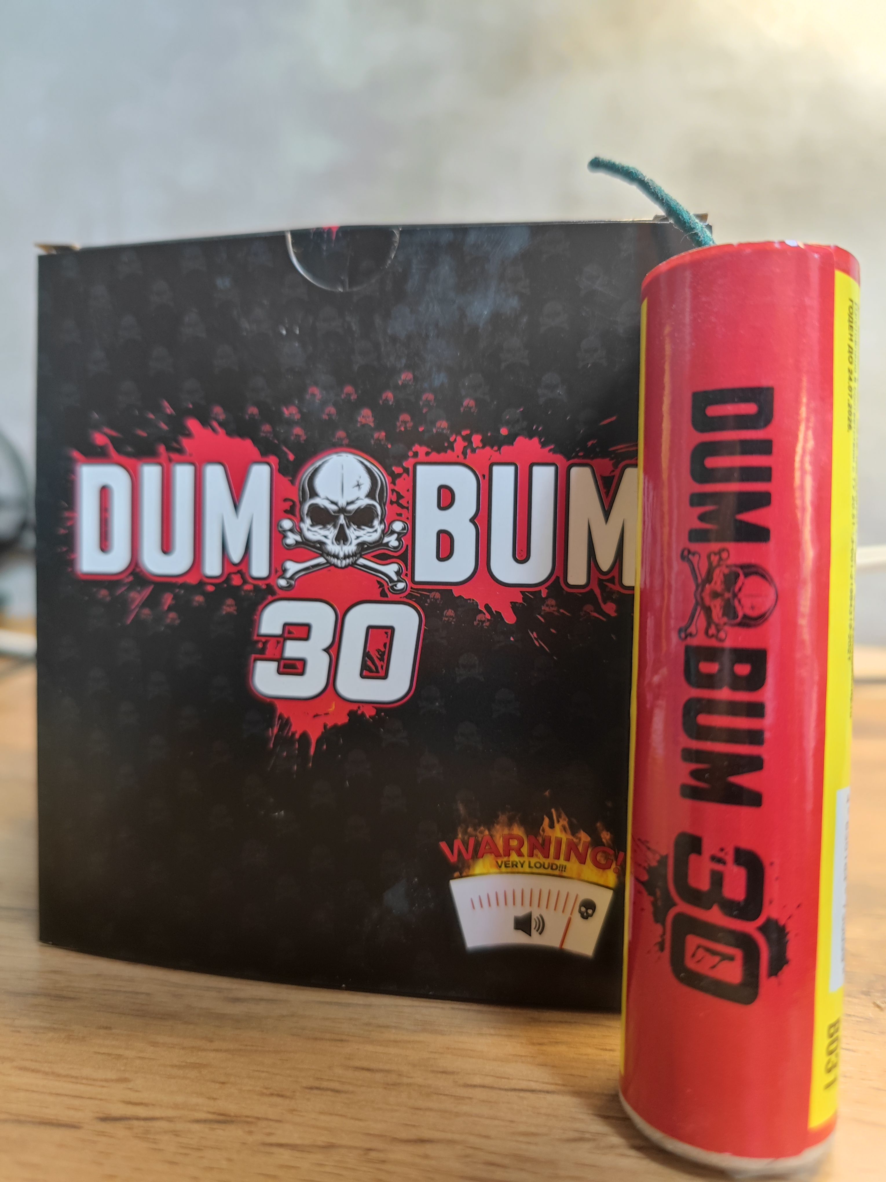 Мощные петарды "Dum Bum 30" (комплект 2 пачки) 8штук