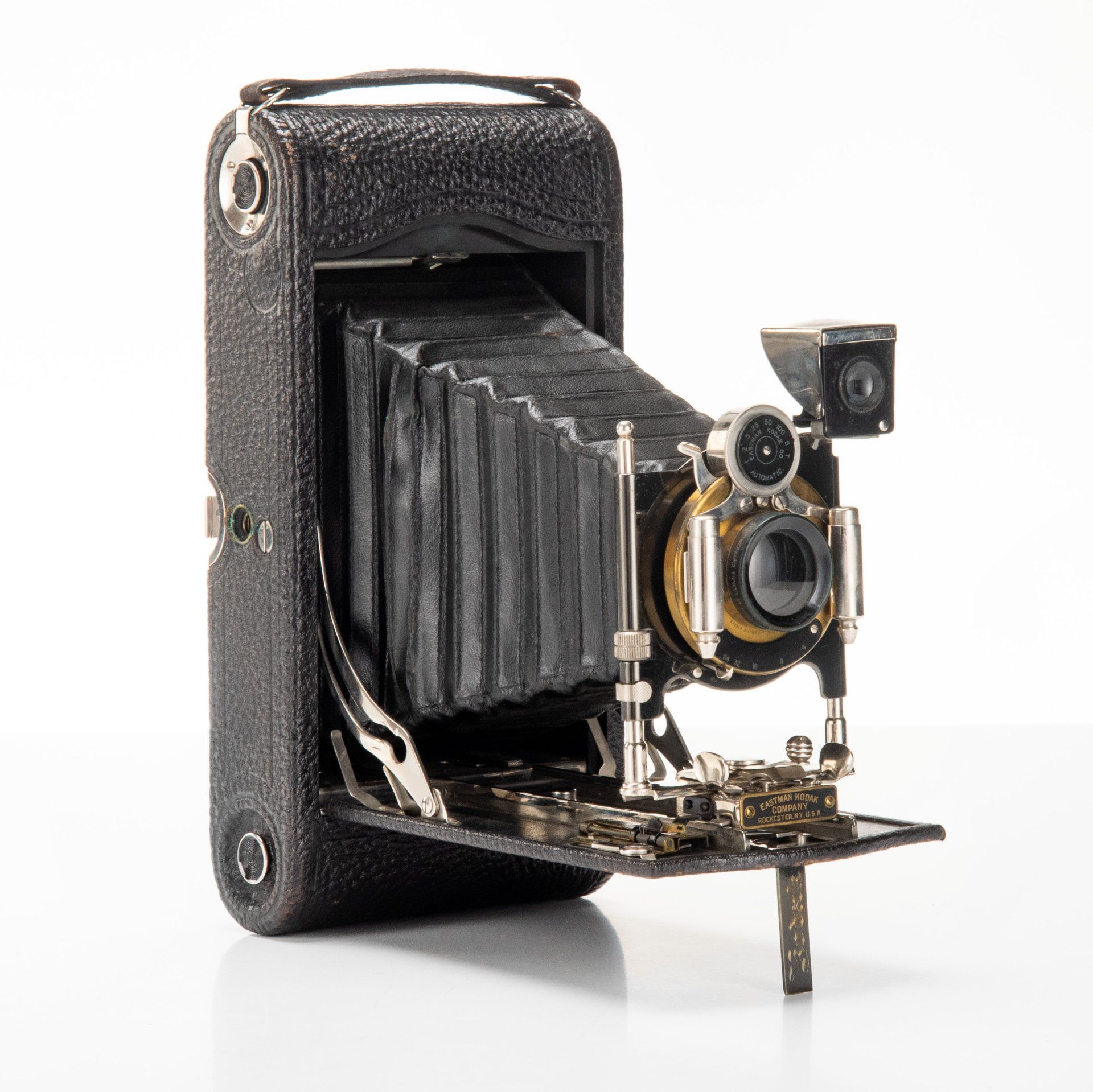 Фотоаппарвт винтажный, No. 3A Folding Pocket Kodak, металл, кожа, стекло, латунь, США, 1909-1930 гг.