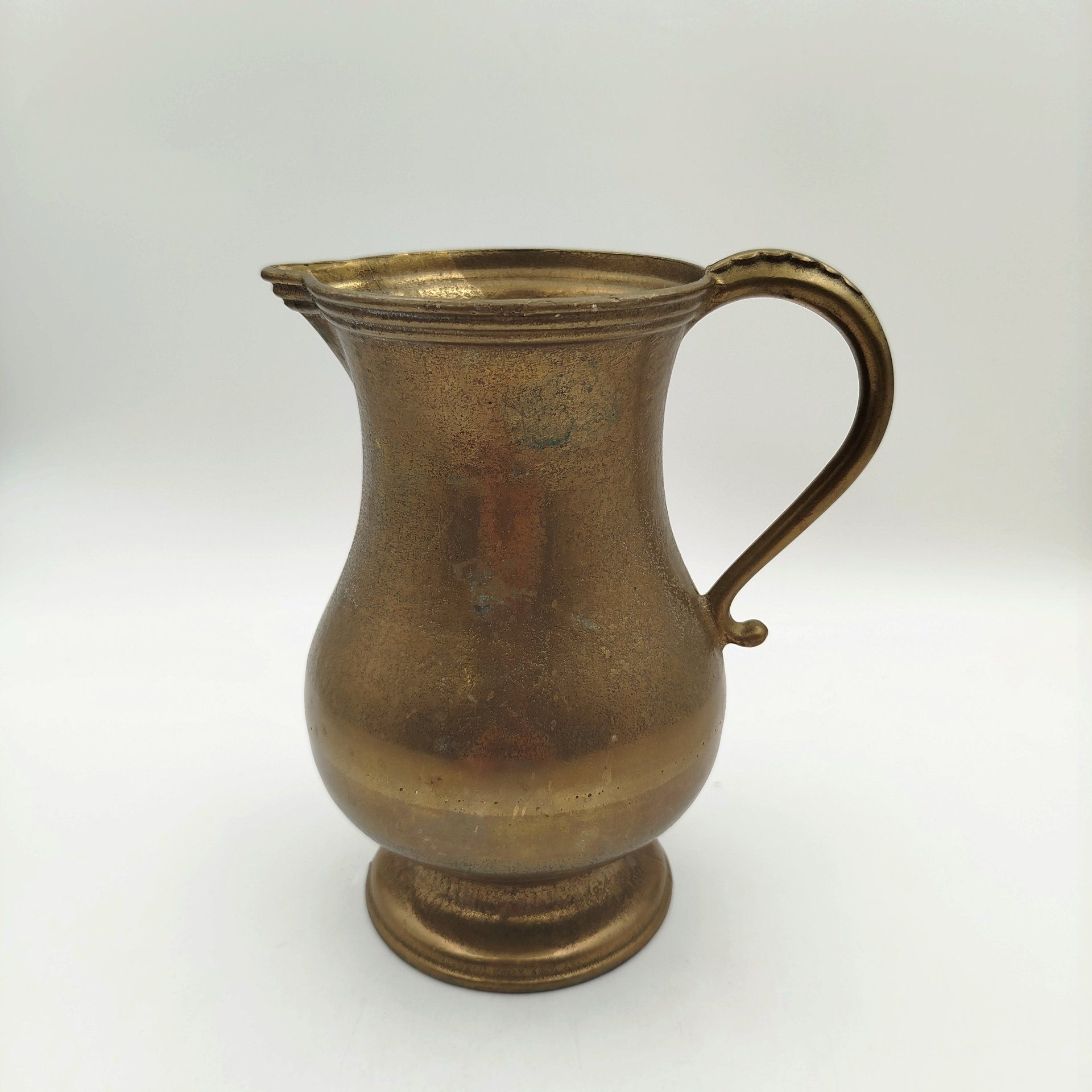 Кувшин винтажный для воды бронзового цвета, декоративный, латунь, литье, Германия, 1970-1990 гг.