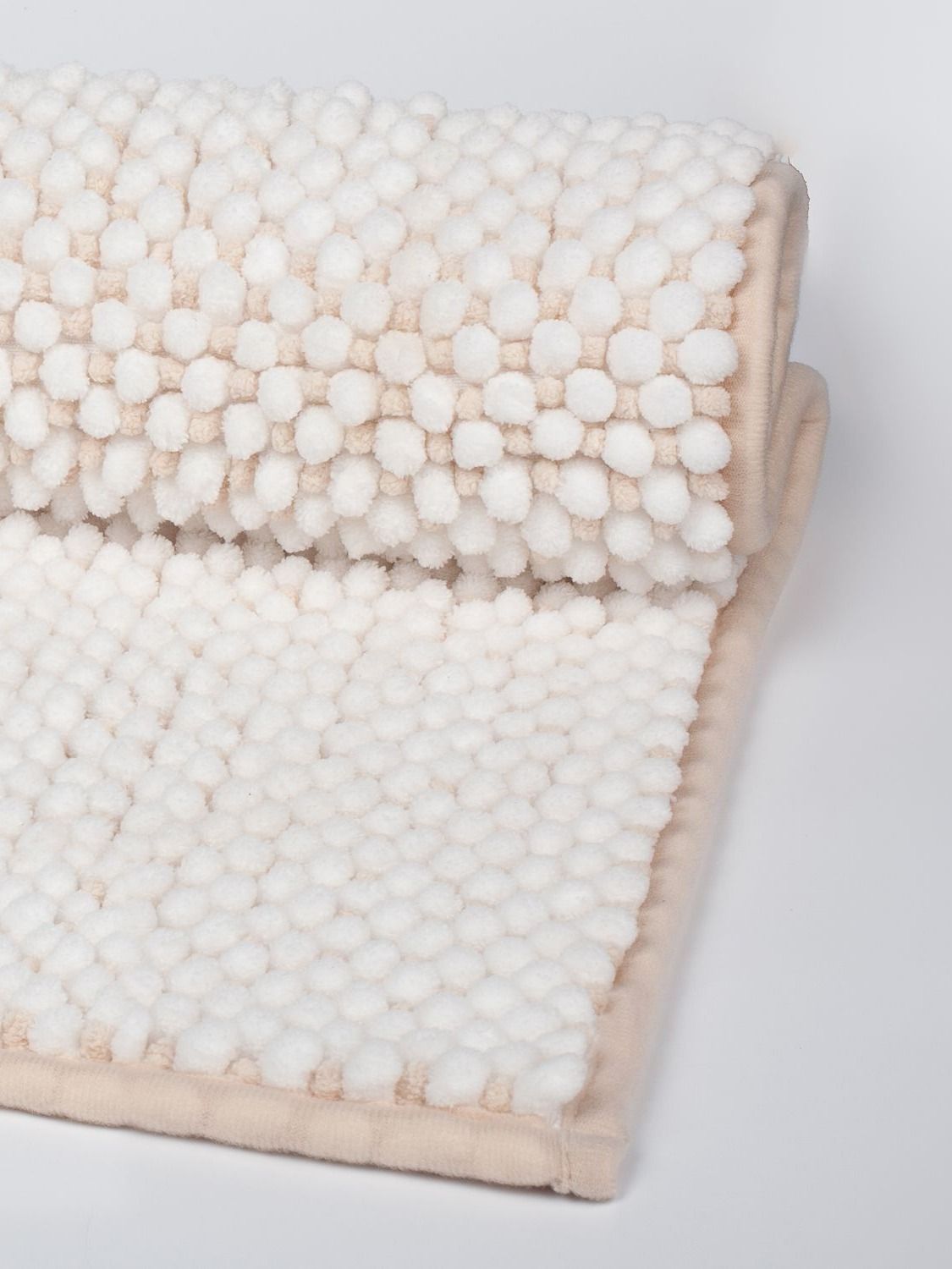 Фото товара на маркетплейсе ozon Коврик для ванной комнаты и туалета, 50x80 см, махровый, противоскользящий, шенилл, бежевый, IDDIS, BC02P58i12