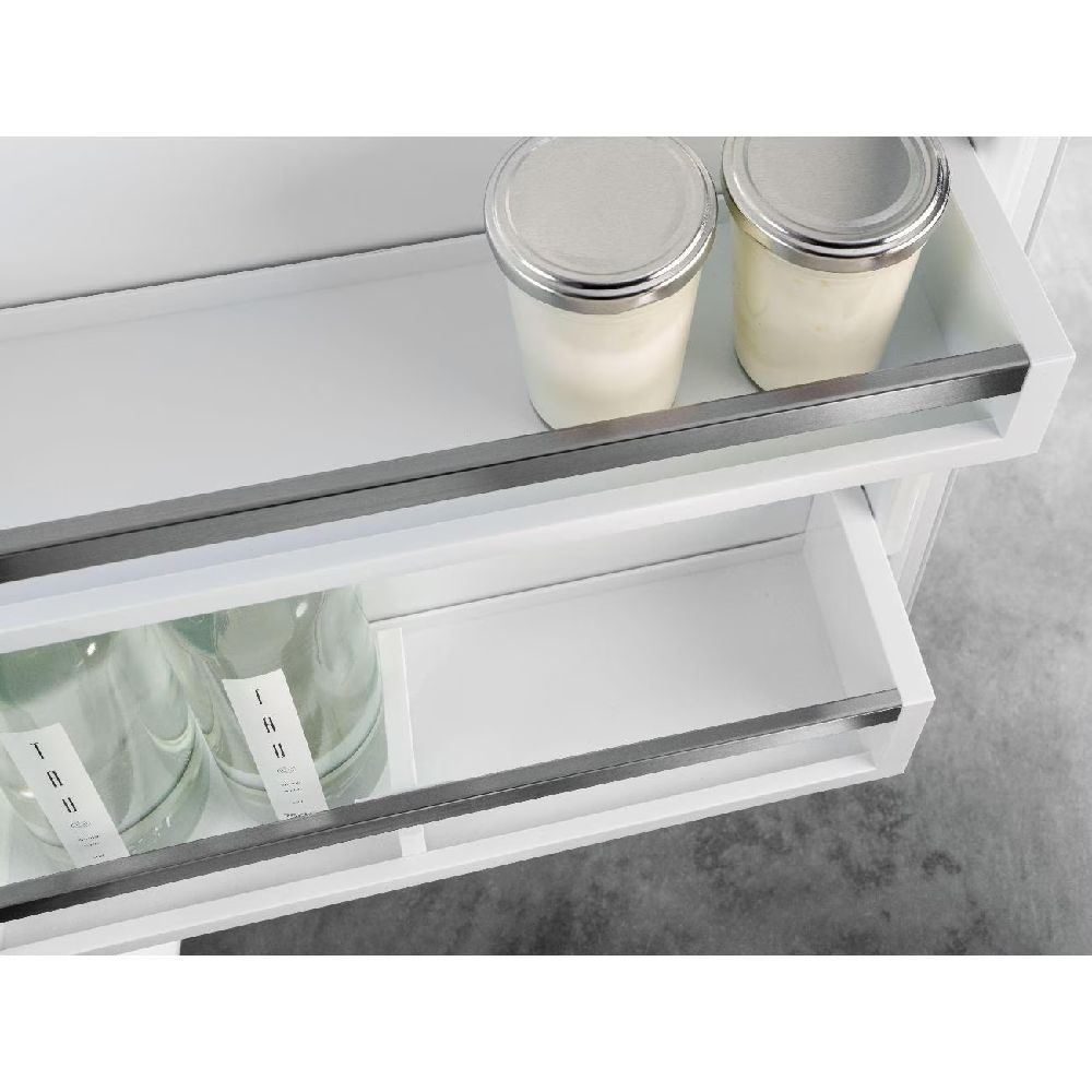 Встраиваемый холодильник Liebherr Plus ICNd 5123-22 001, двухкамерный, A++, 190 л  #1