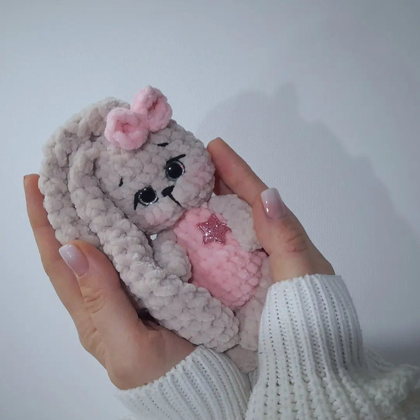 Мягкая игрушка плюшевый вязаный заяц с длинными ушами - купить с ...
