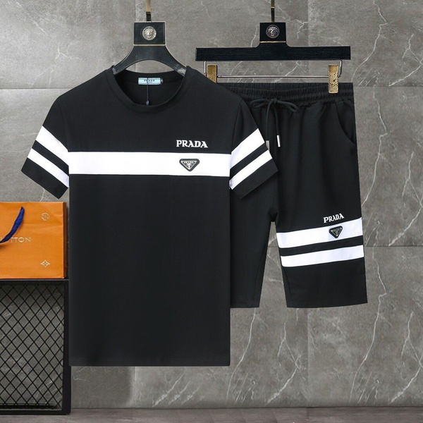 Костюм спортивный Prada - купить с доставкой по выгодным ценам в ...