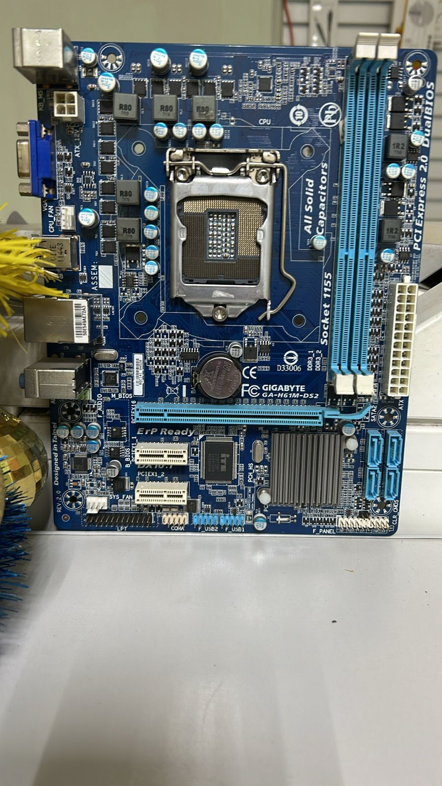 Gigabyte Материнская плата Gigabyte GA-H61M -DS2