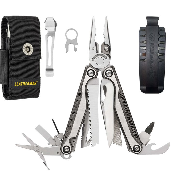 Мультитул Leatherman Charge Plus TTI 832528 с чехлом