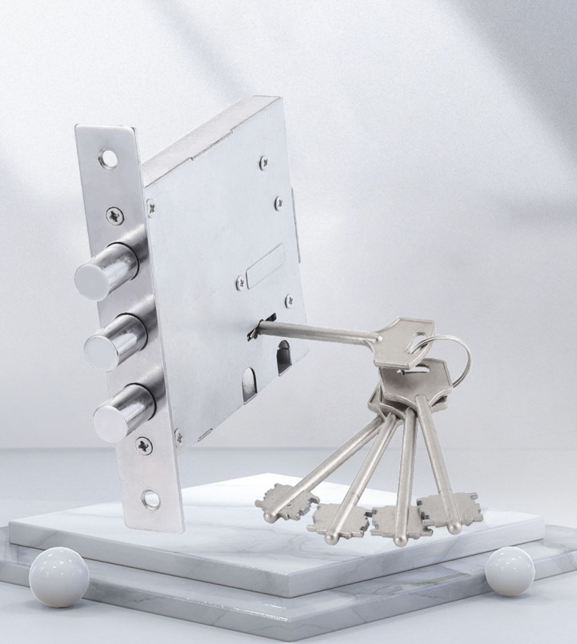 Замок врезной сувальдный для входной металлической сейф двери Akomuto ЗВ 07-60, хром