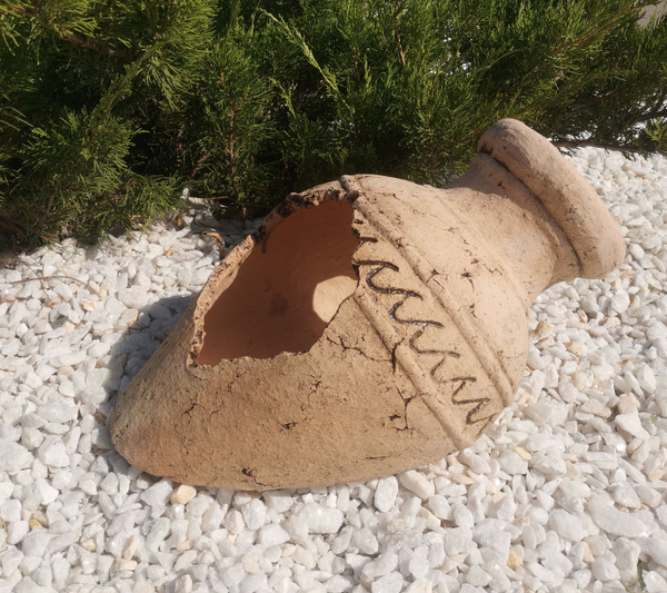 Садовая фигура Амфора (скошенная), На газон - купить по низкой цене с ...