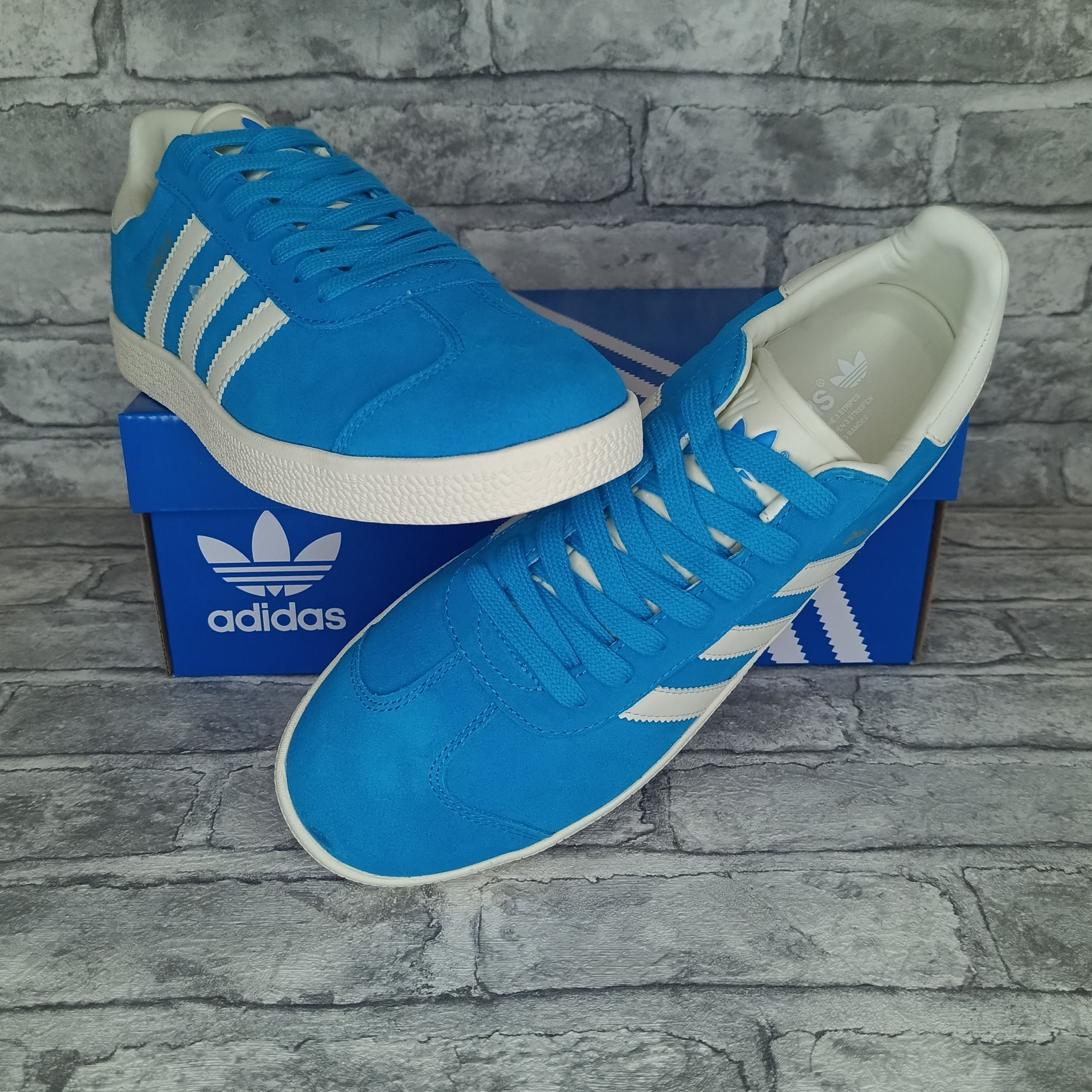 Кроссовкиadidas