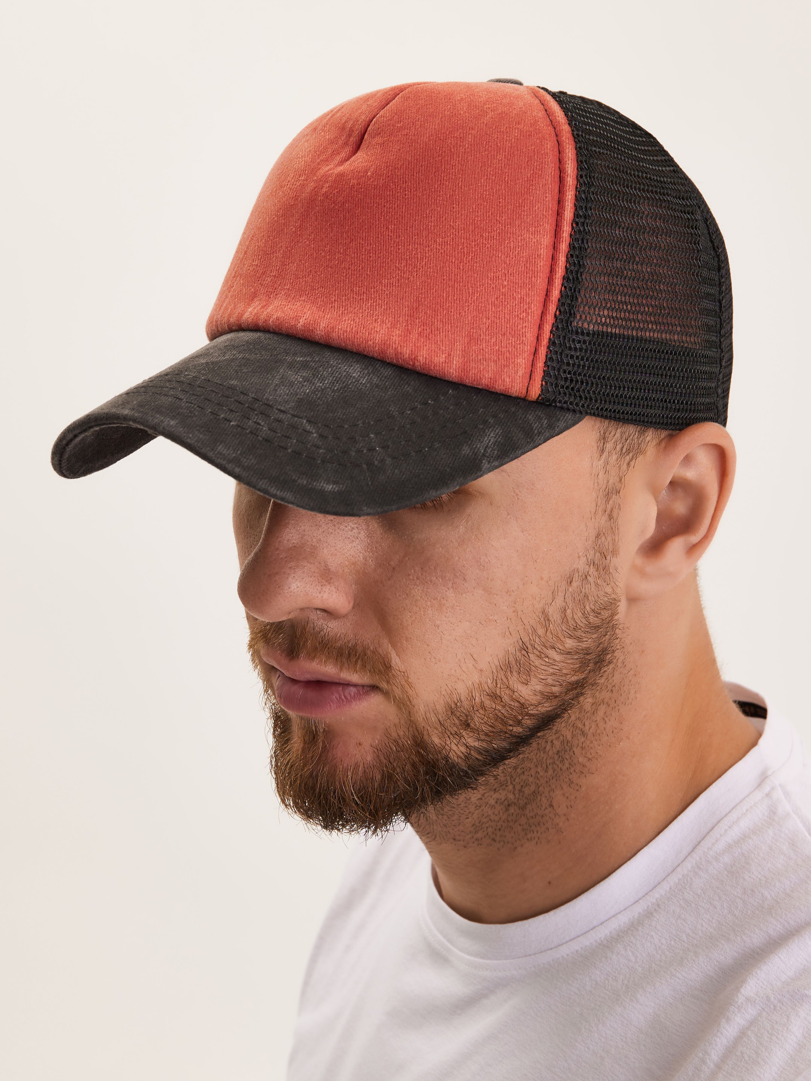 Бейсболкаoneninewear