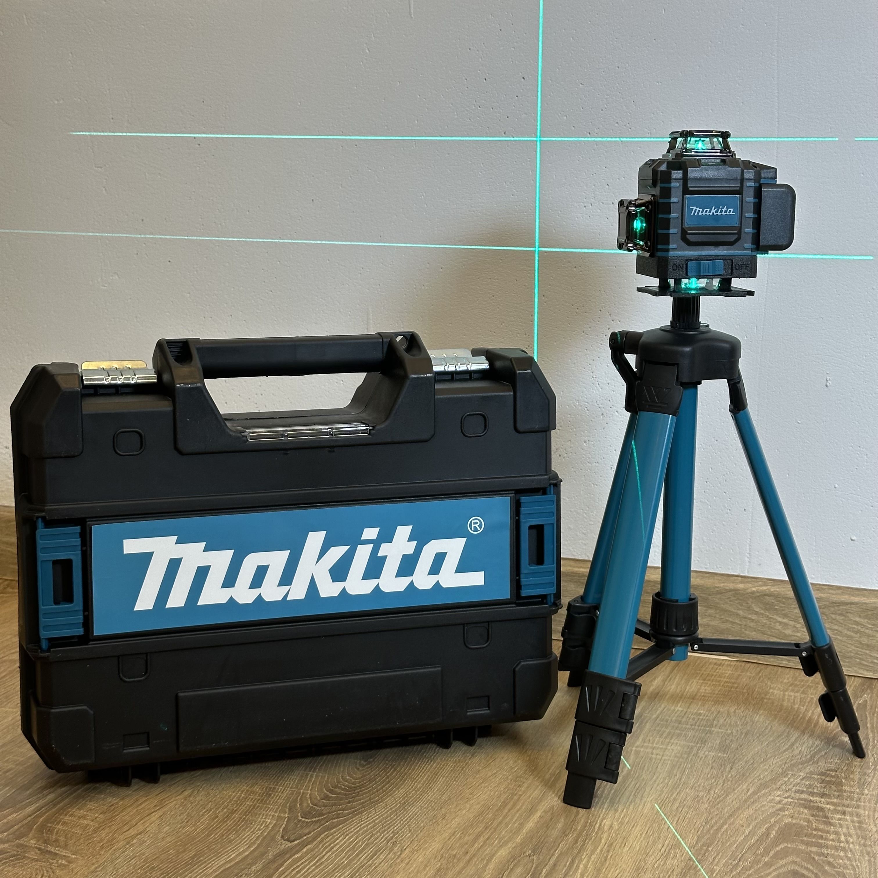 Лазерный уровень Макита / Нивелир, 16 лучей с пультом управления и штативом, Зеленый луч 360 град, кубик