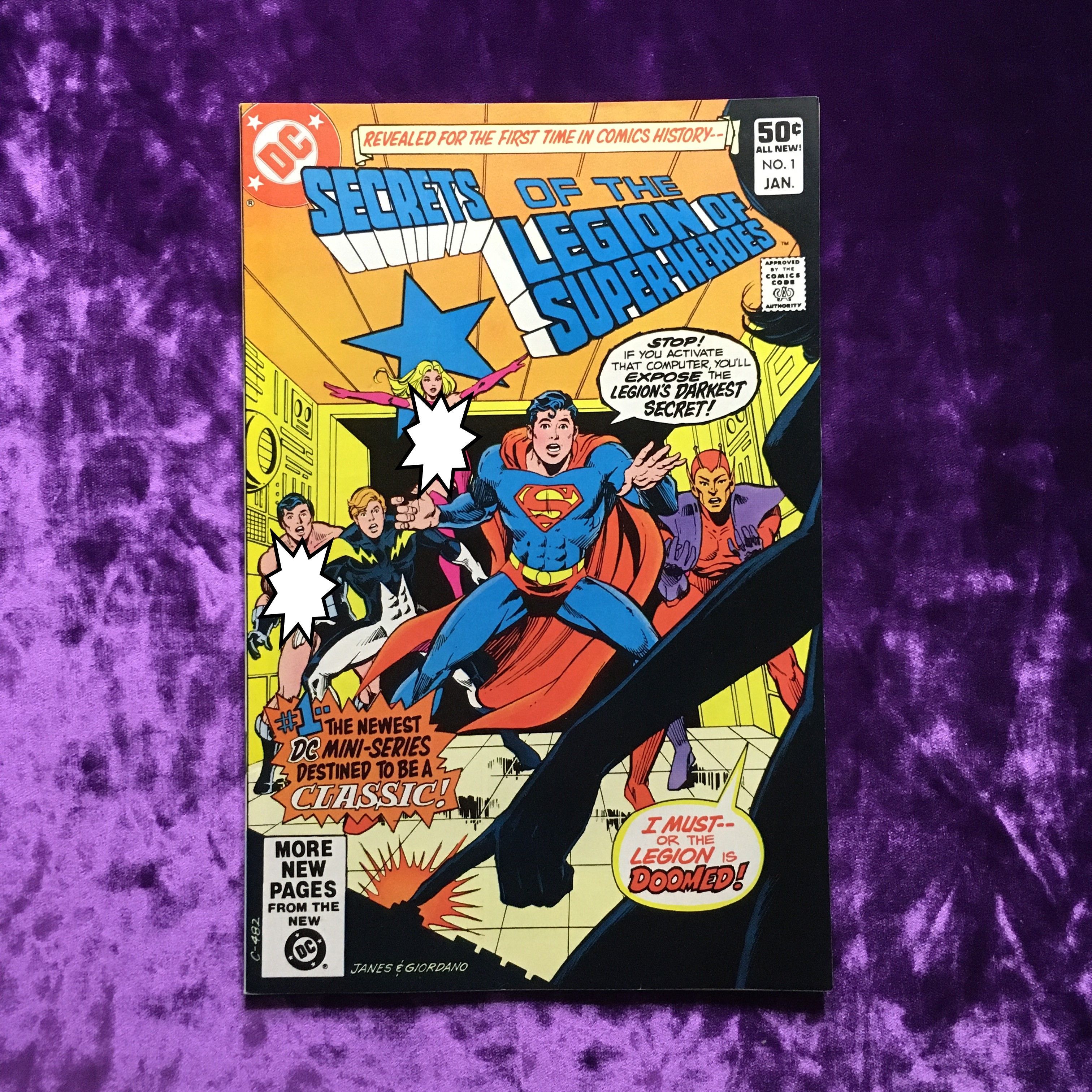 Secrets of the Legion of Super-Heroes. The Past. Seen Darkly. Vol. 1 No 1 JAN 1981. Оригинальный комикс на английском языке