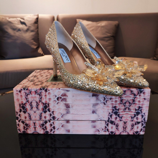 Босоножки Jimmy Choo - купить с доставкой по выгодным ценам в интернет ...