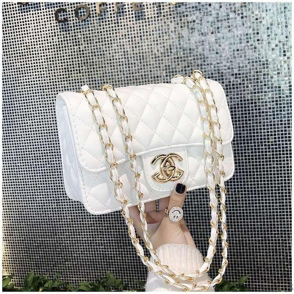 Chanel Клатч - купить с доставкой по выгодным ценам в интернет-магазине ...