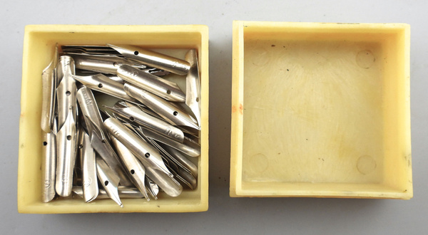 Перья для чернильной ручки РАКЕТА 60 шт СССР купить по низким ценам в ...