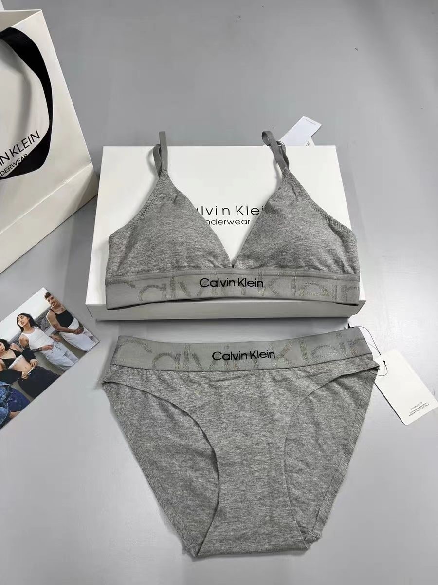 КомплектбельяCalvinKlein