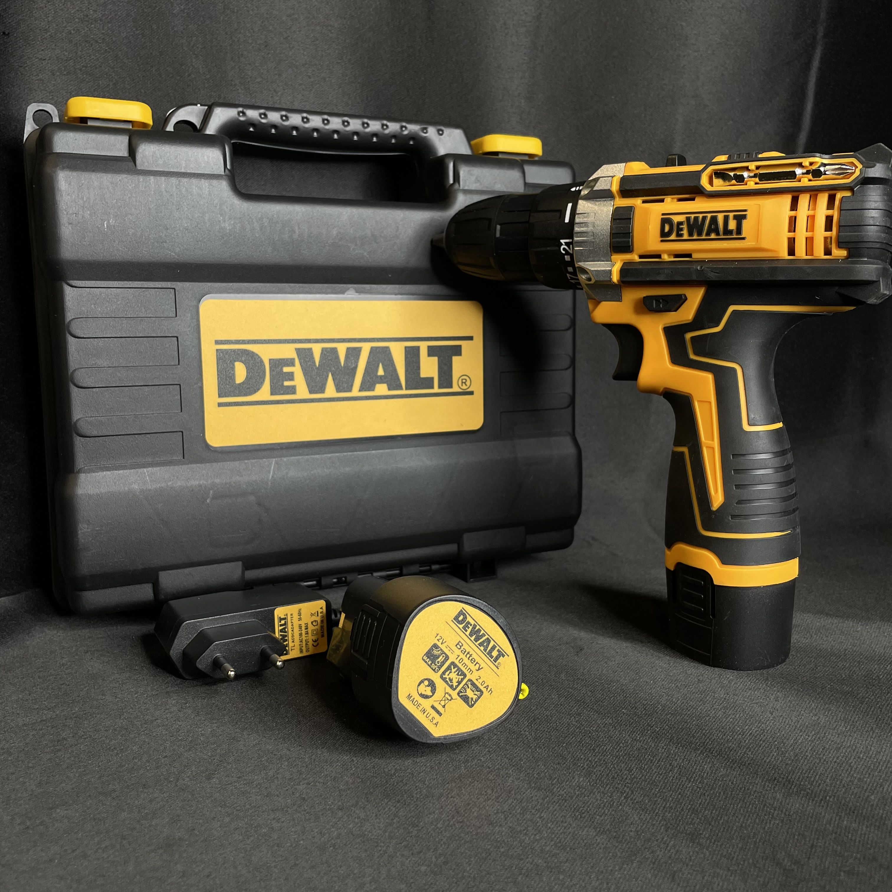 ШуруповертаккумуляторныйDeWALT12V/Дрель-шуруповерт12В(2АКБ,2скорости)