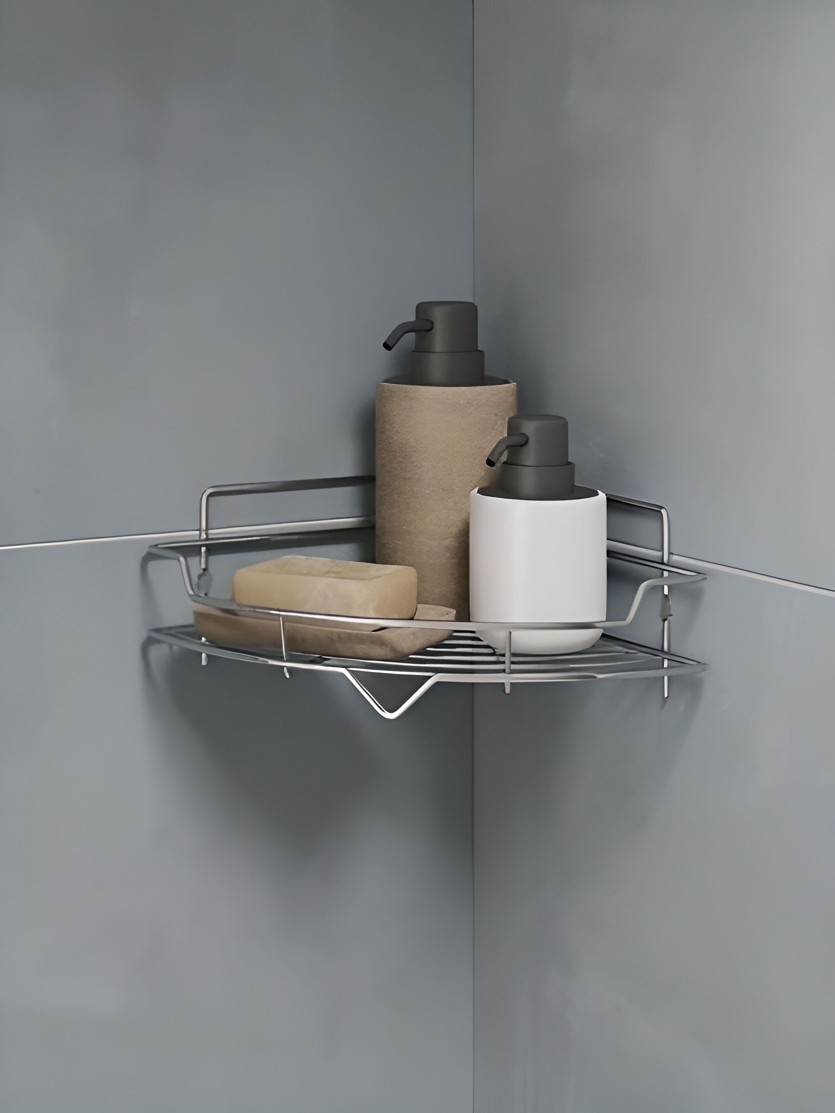 Фото товара на маркетплейсе ozon Полка для ванной настенная, одноярусная, угловая, стальная, хром, Milardo, Grid, GRICC1CM44