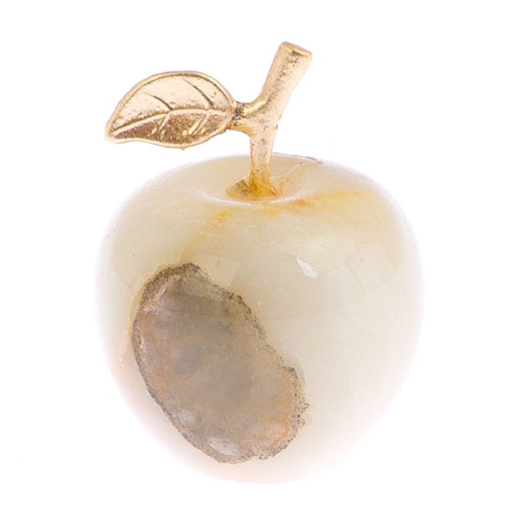 Каменное яблоко. Камень Оникс яблоко. Белый Оникс. Яблочный Оникс камень. Сувенир яблоко из камня.