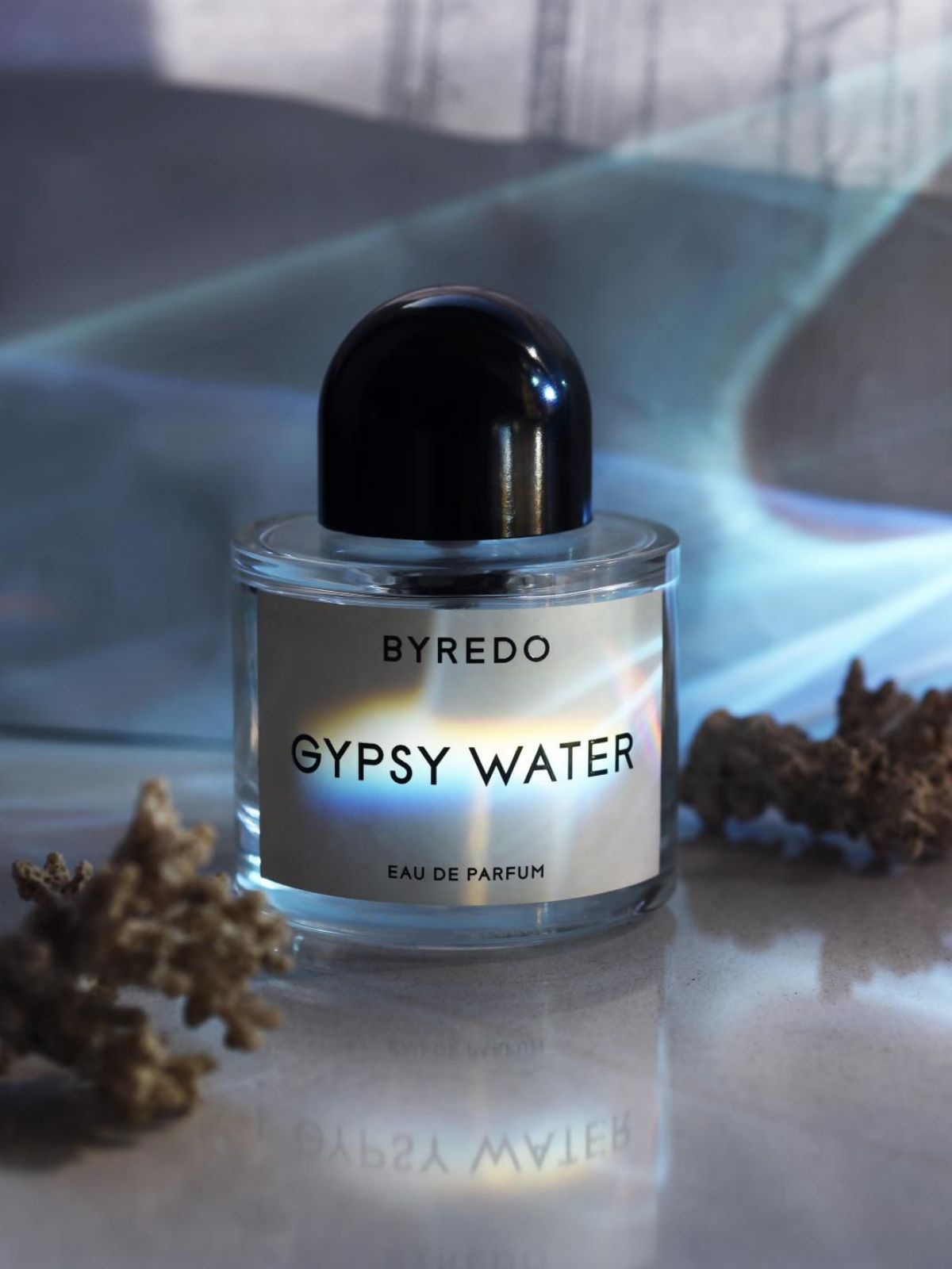 Byredo gypsy water описание. Духи Байредо Джипси Ватер. Буредо цыганская вода. Байредо духи цыганская вода. Духи Буредо Gypsy Water.