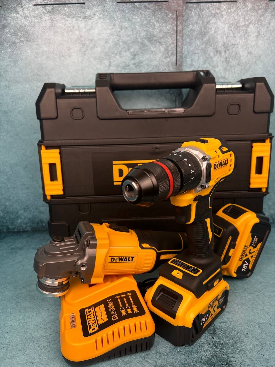 Набор электроинструментов для дома DeWalt 2в1, Болгарка УШМ аккумуляторная и бесщеточный шуруповерт аккумуляторный 18V, 2 АКБ, Деволт