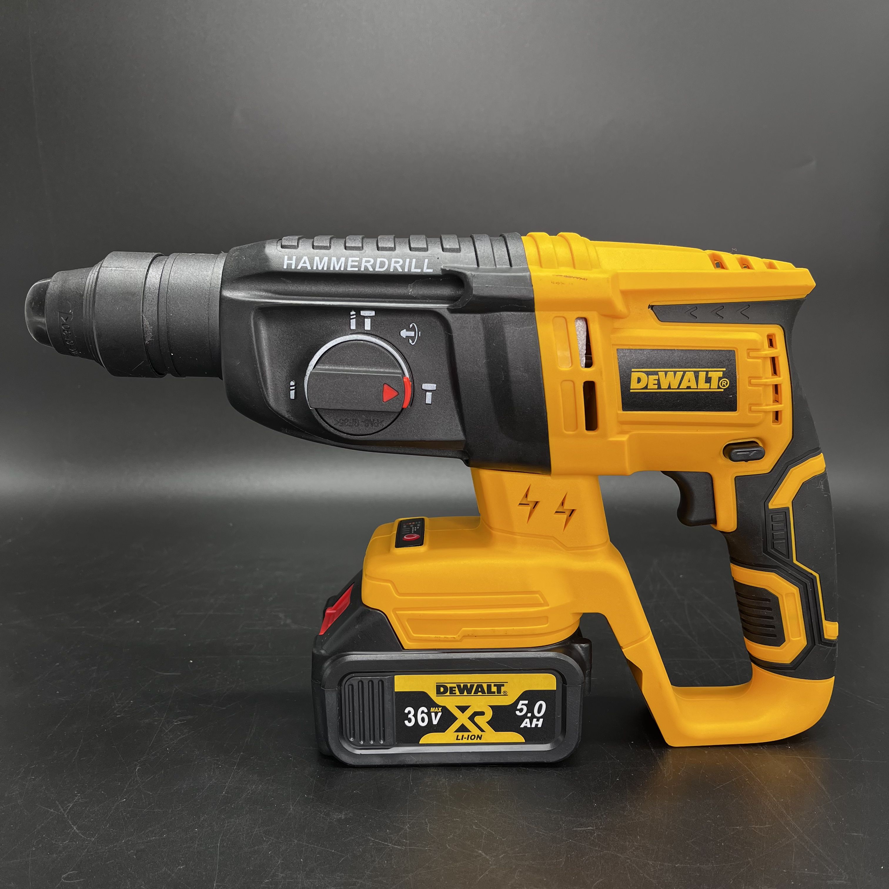 DeWalt Перфоратор, 2 акк.