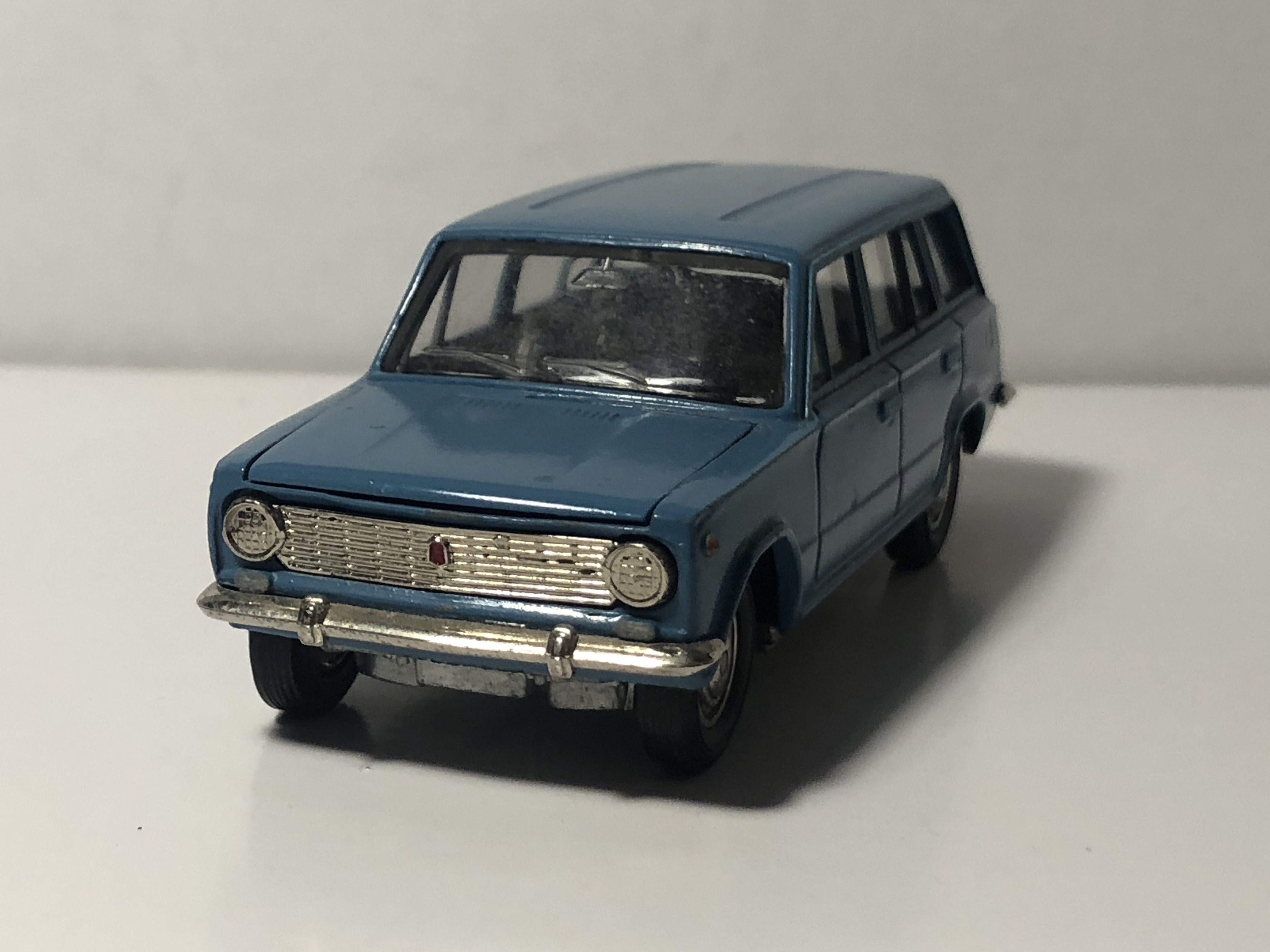 Купить Модель Ваз 2102