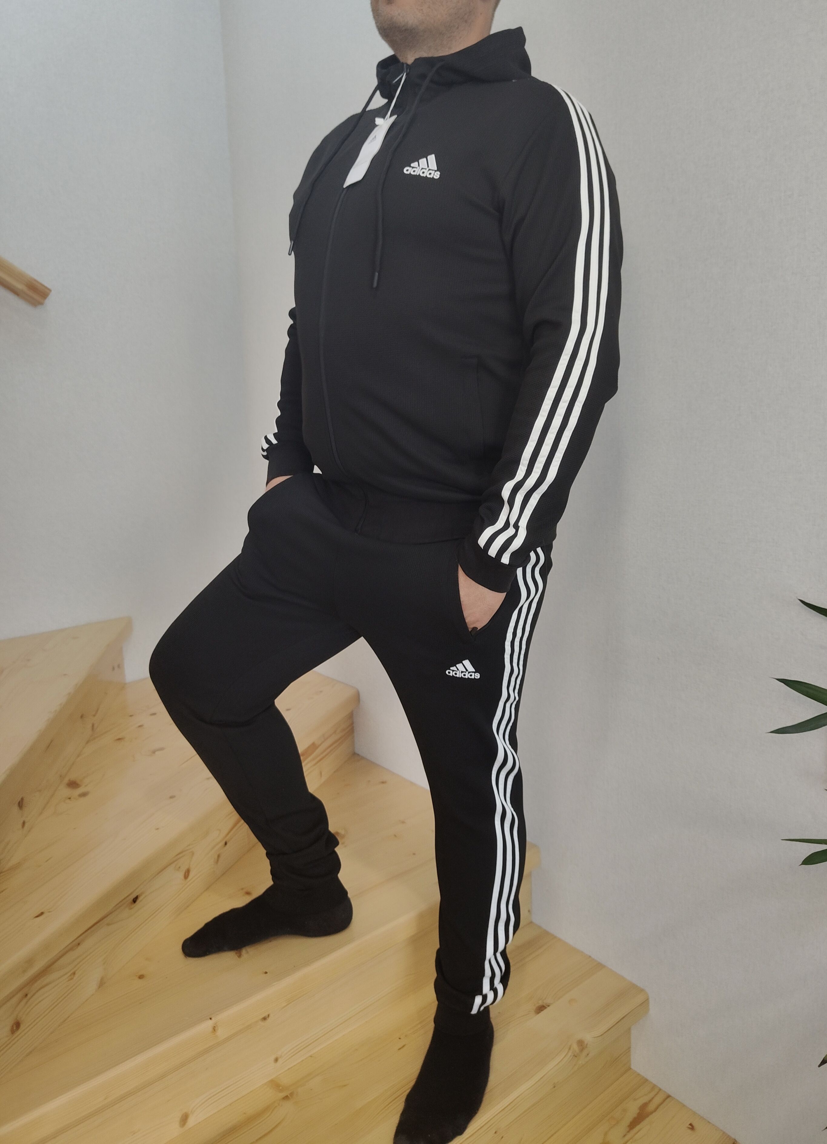 Костюмспортивныйadidas