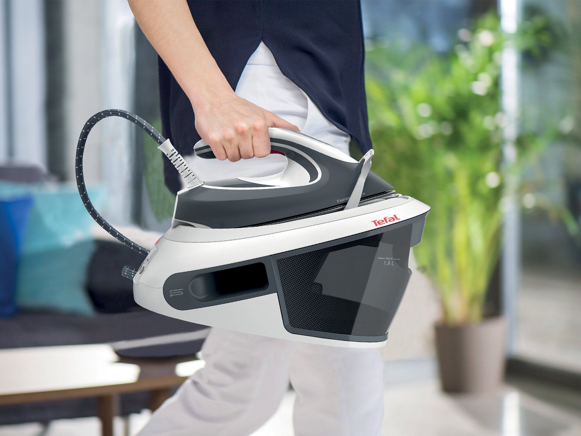 Tefal Парогенератор Парогенератор  Tefal Express Airglide SV8020E1 белый/серый