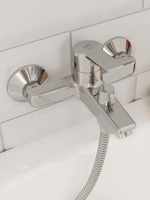 Фото товара на маркетплейсе ozon Смеситель для ванны с душем Milardo, Stripe, STRSB02M02