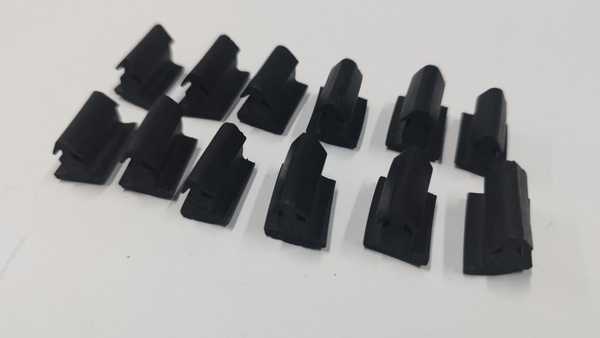 БРТ Обшивка дверей автомобиля арт. Держатель (клипса) уплотнителя ...