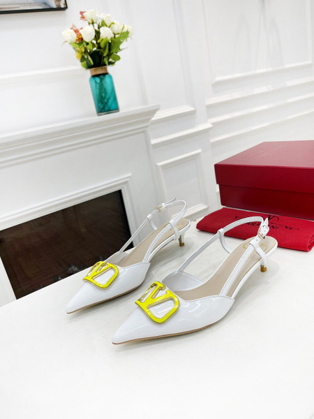 Босоножки Valentino - купить с доставкой по выгодным ценам в интернет ...