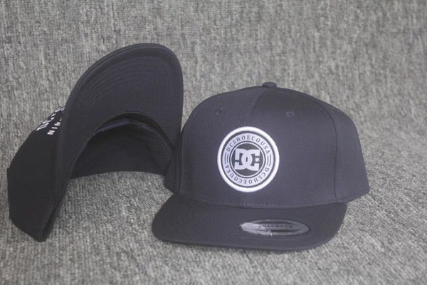 Бейсболка DC Shoes - купить с доставкой по выгодным ценам в интернет ...