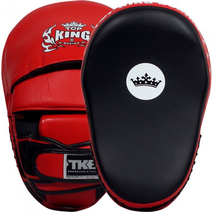 Boxing pad. Лапа боксёрская. Лапы для тайского бокса. Пады для тайского бокса. Лапы квадратные бокс.