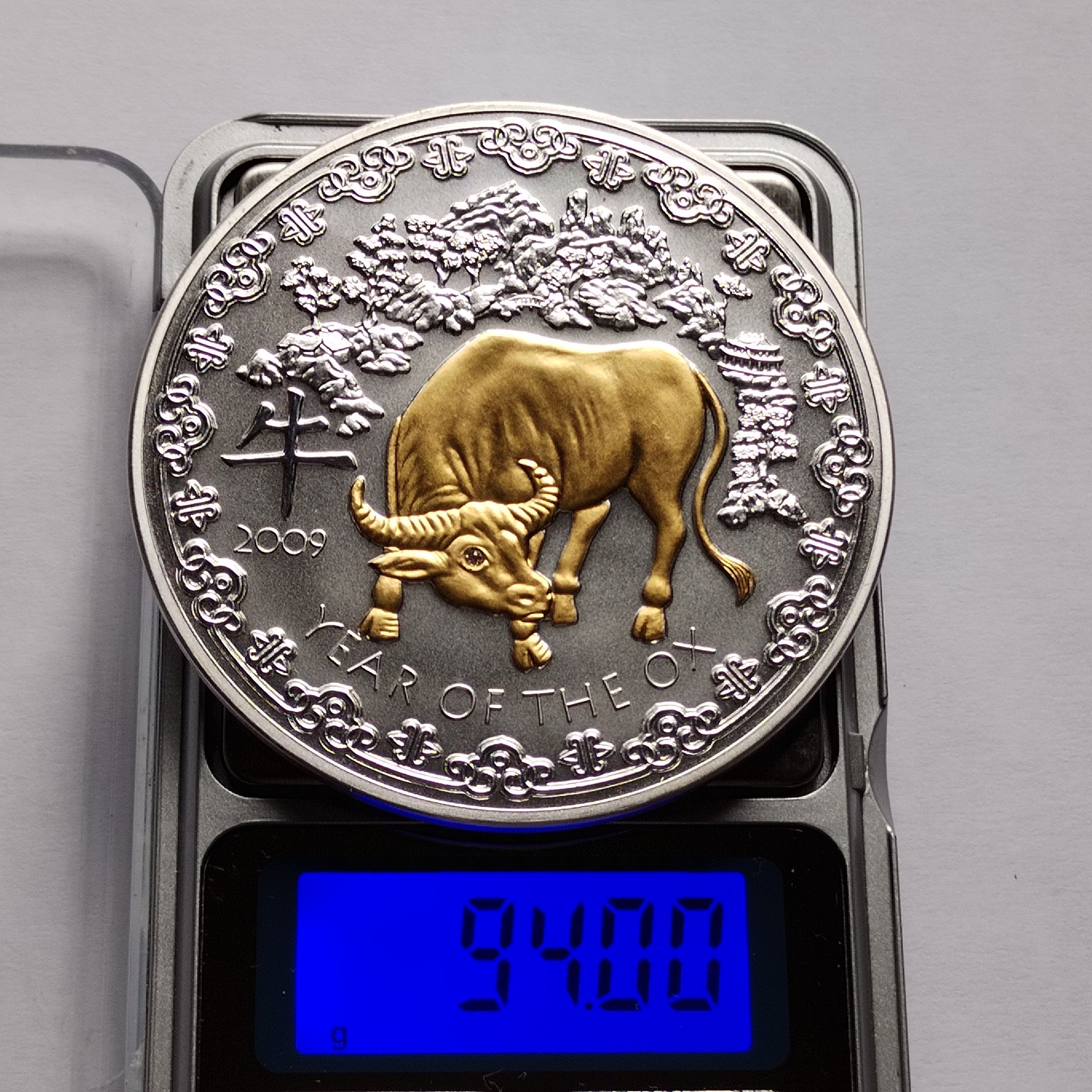 Руанда,1000франков2009.Серебро999пр,вес94грамм.Позолота,бриллиант.UNC