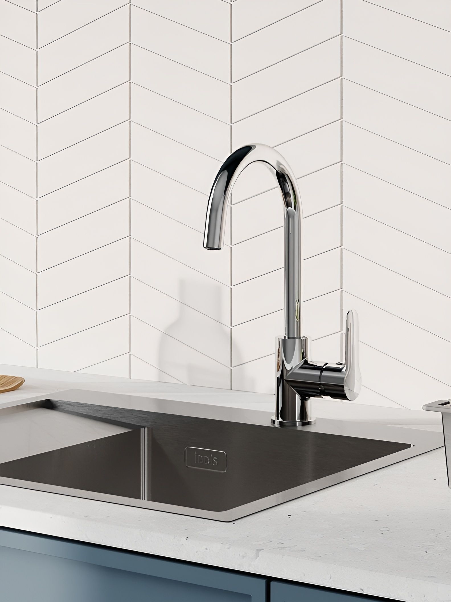 Фото товара на маркетплейсе ozon Смеситель для кухни IDDIS, поворотный излив, силиконовый аэратор, хром, Cuba, CUBSBJ0i05